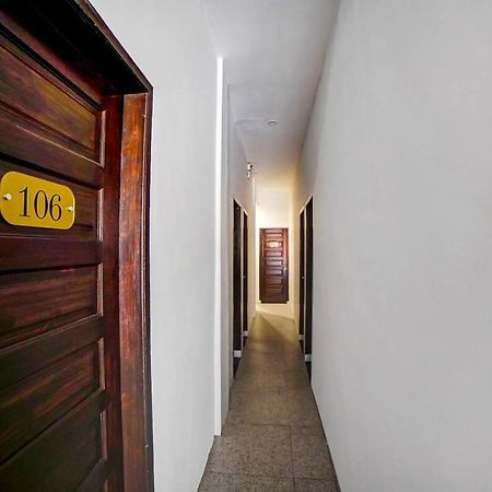 Oyo 91211 Mega Comfort Guest House Medan Kültér fotó